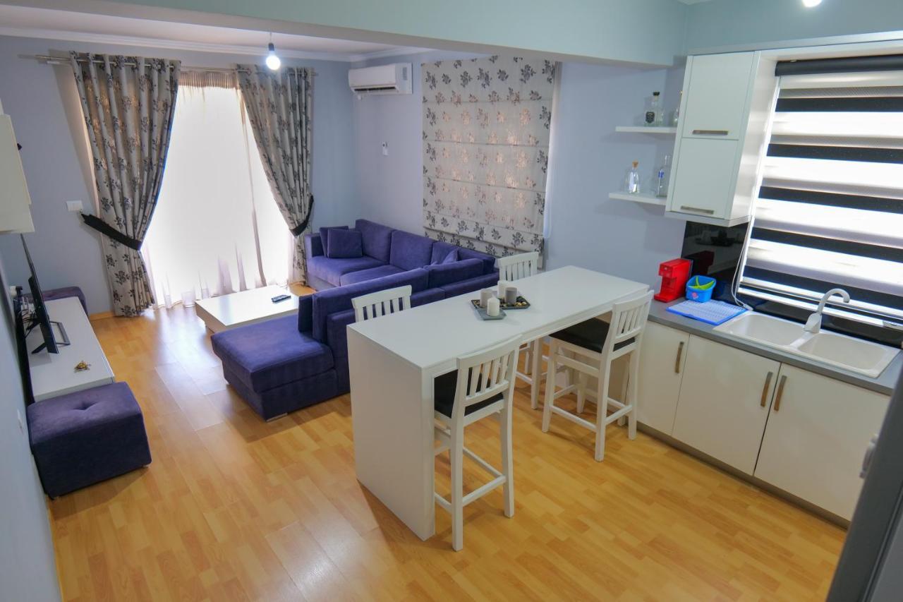 Ansel Home Sarande Luaran gambar
