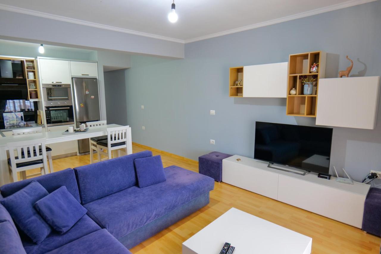 Ansel Home Sarande Luaran gambar