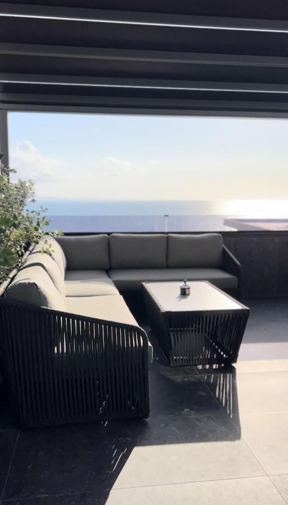 Ansel Home Sarande Luaran gambar